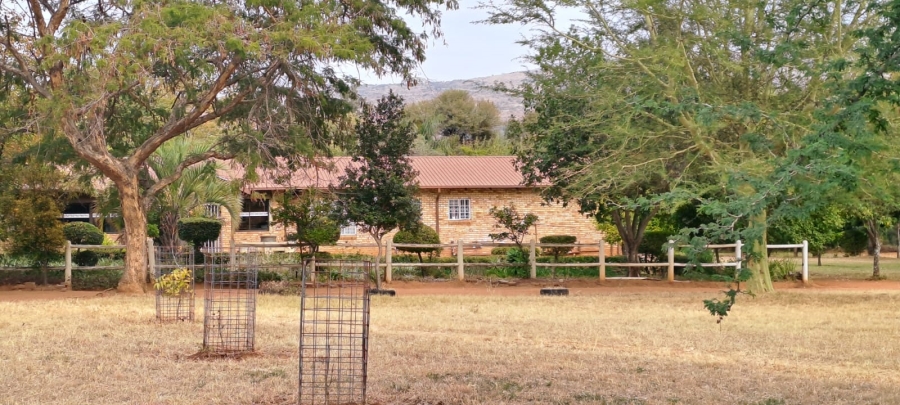 4 Bedroom Property for Sale in Modderfontein A H North West